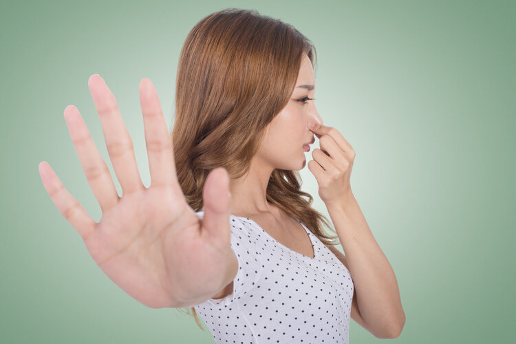 一张嘴就一股臭味？提醒：经常口臭，可能是这3种疾病的信号