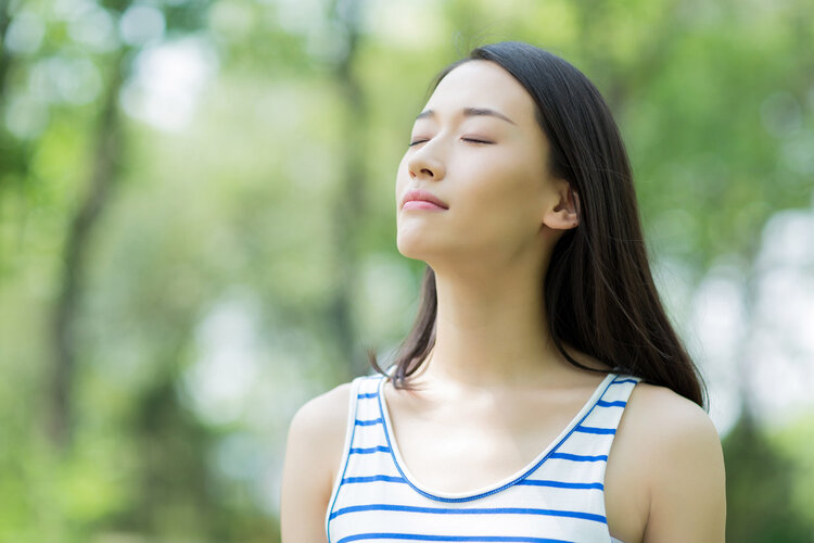 “别熬夜，真的是慢性自杀”！晚睡的危害，不只是增加患癌风险